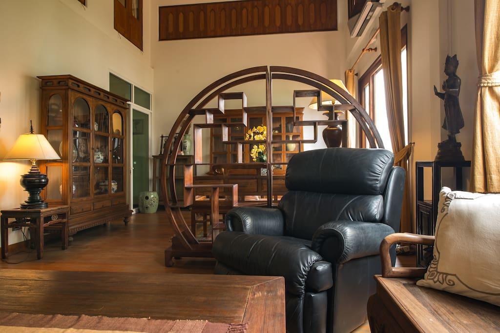 Вилла Artisan'S Antique House - Silom Бангкок Экстерьер фото